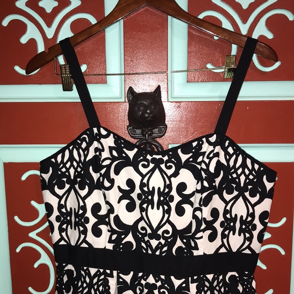 Semi-Formal Heart Shaped Neckline A-line Dress 12P - Picture 8 of 10